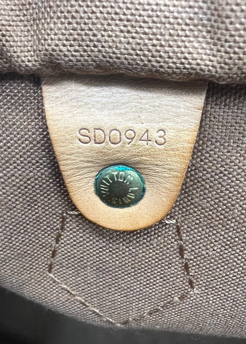Louis Vuitton Speedy 30