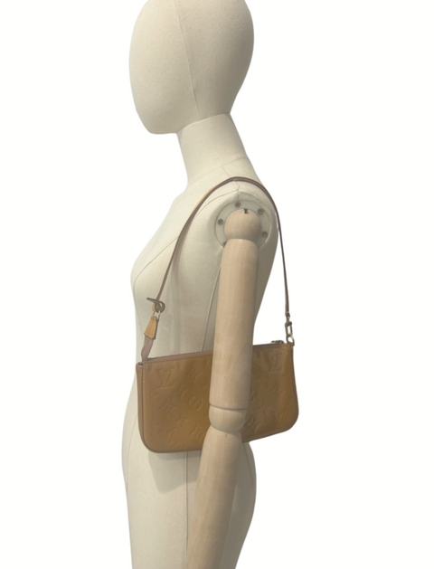 Louis Vuitton Monogram Vernis Leather Pochette Accessoires