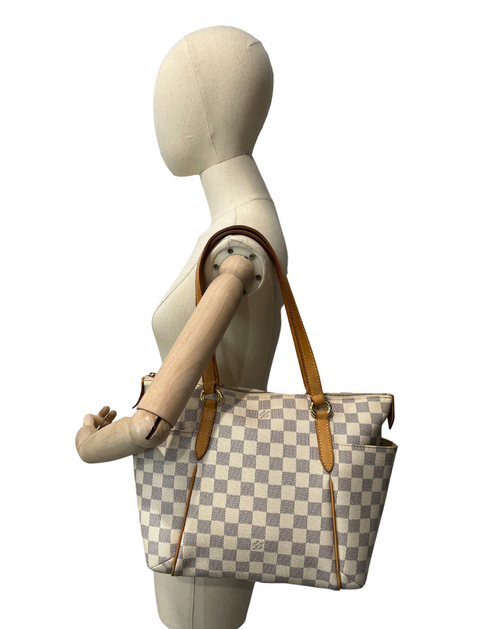Louis Vuitton Totally PM