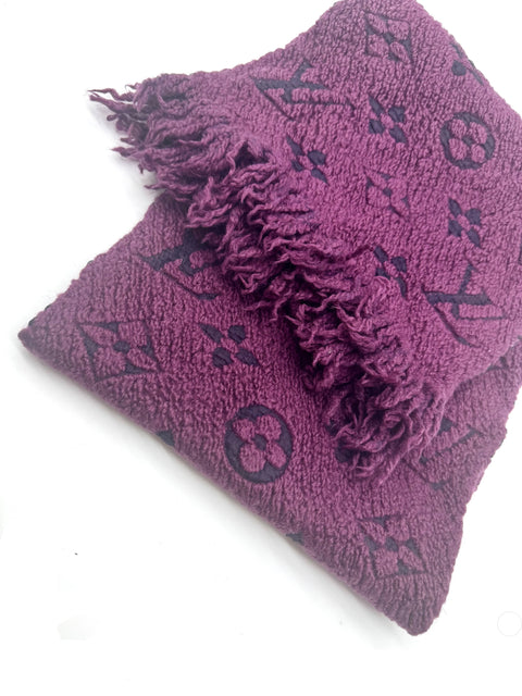 Louis Vuitton Logomania Scarf