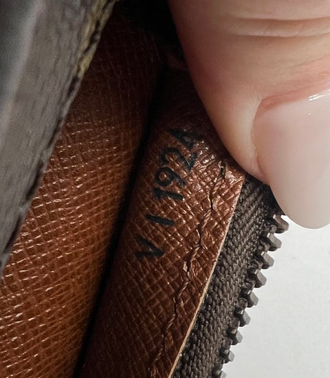 Louis Vuitton Babylone Tote Bag