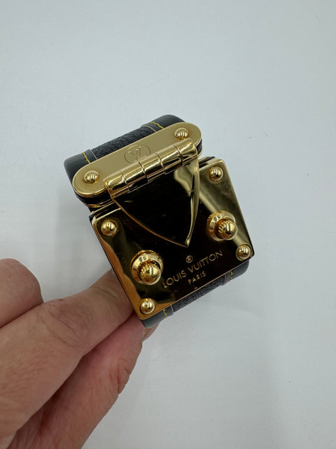Louis Vuitton Chèvre Leather Suhali S-Lock Bracelet