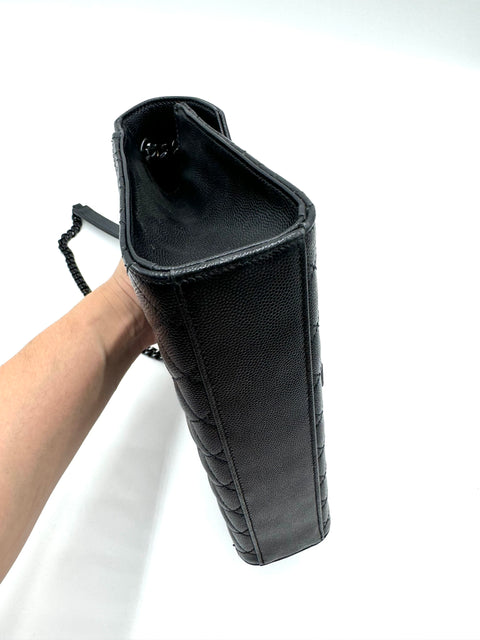 Saint Laurent Envelope Medium Leather Shoulder Bag
