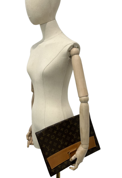 Louis Vuitton Jena Clutch