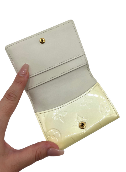 Louis Vuitton Amarante Monogram Vernis Elise Wallet in Cream