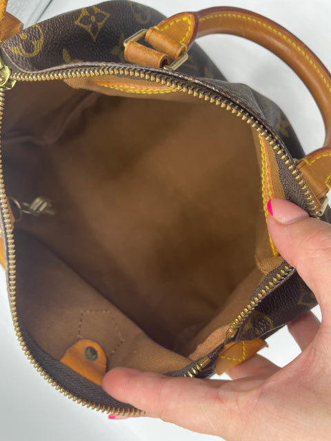 Louis Vuitton Speedy 25