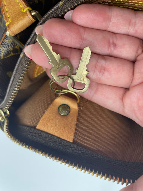 Louis Vuitton Speedy 25