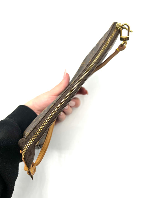 Louis Vuitton Pochette Accessories