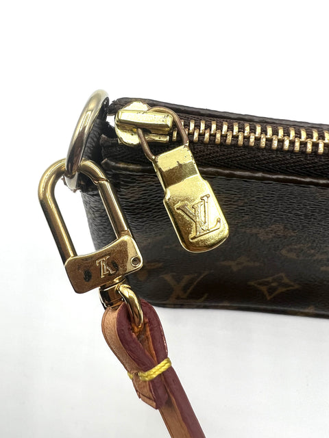 Louis Vuitton Pochette Accessories