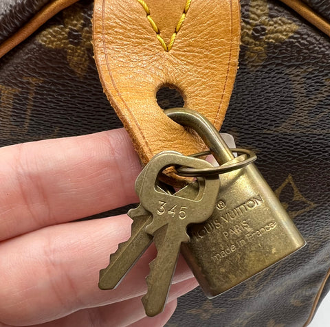 Louis Vuitton Speedy 30