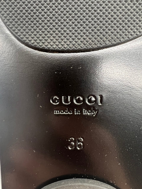 Gucci Leather Thong Sandal With Double G