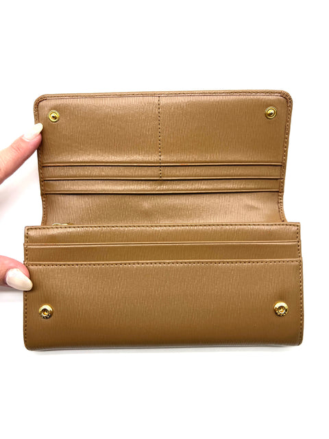 Prada Wallet in Saffiano Leather