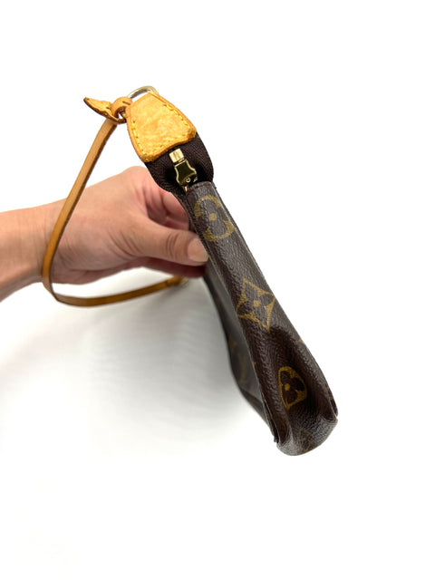 Louis Vuitton Pochette Accessories