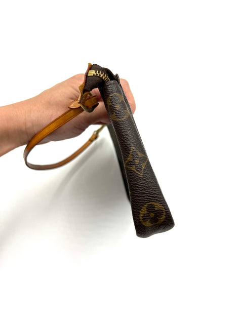 Louis Vuitton Pochette Accessories