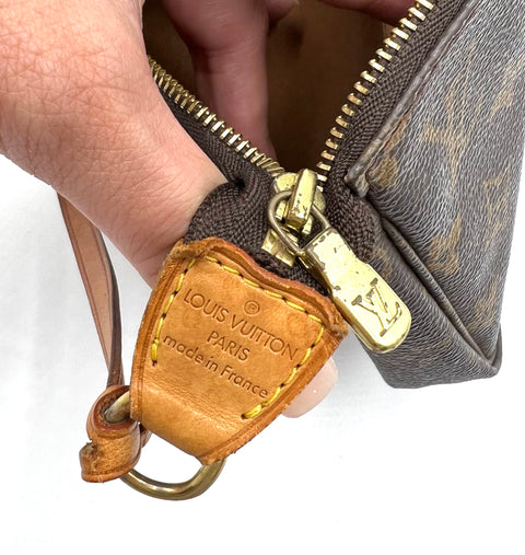 Louis Vuitton Pochette Accessories