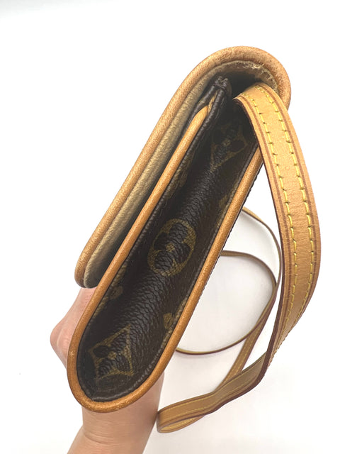 Louis Vuitton Twin Pochette GM