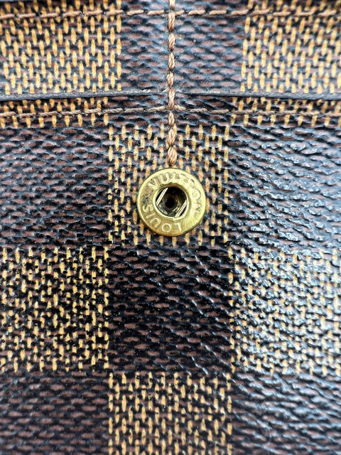Louis Vuitton Sarah Wallet in Damier Ebene