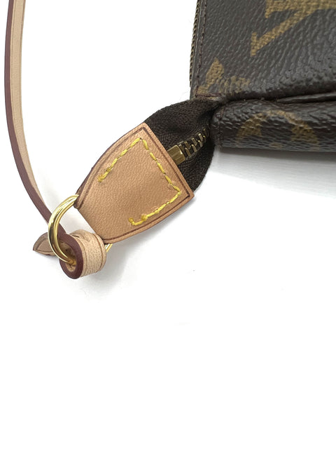 Louis Vuitton Pochette Accessories