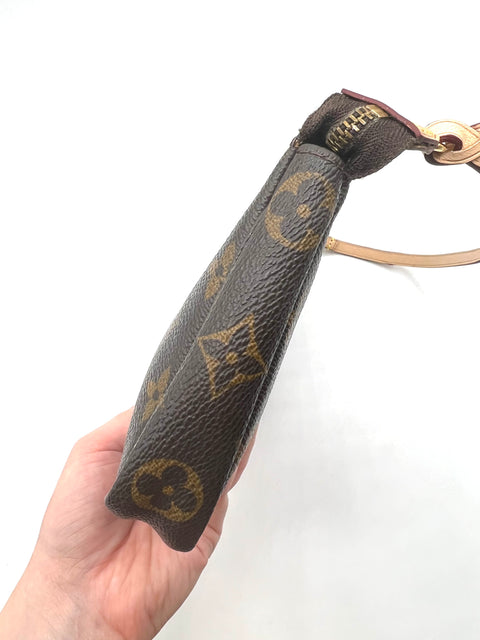 Louis Vuitton Pochette Accessories
