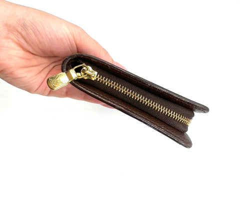 Louis Vuitton Zippy Wallet in Damier Ebene