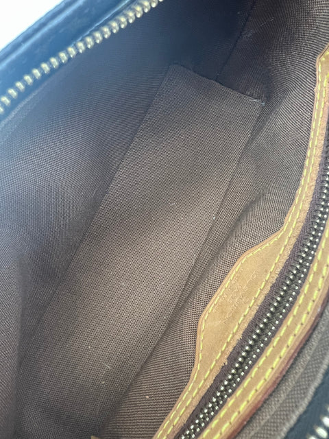Louis Vuitton Trotteur Crossbody Bag