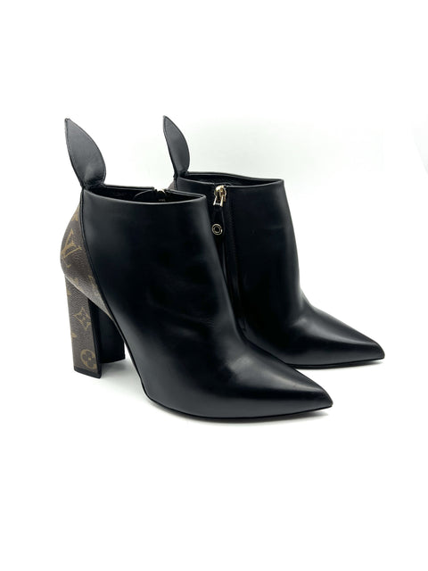 Louis Vuitton Calfskin Monogram Rodeo Queen Low Ankle Boots