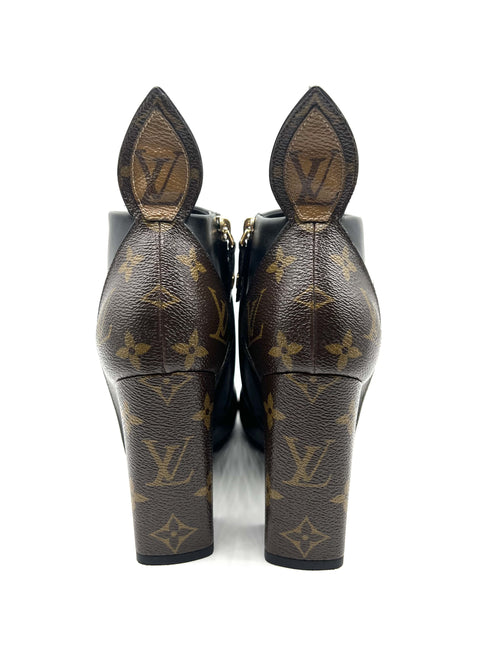 Louis Vuitton Calfskin Monogram Rodeo Queen Low Ankle Boots