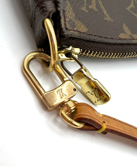 Louis Vuitton Pochette Accessories