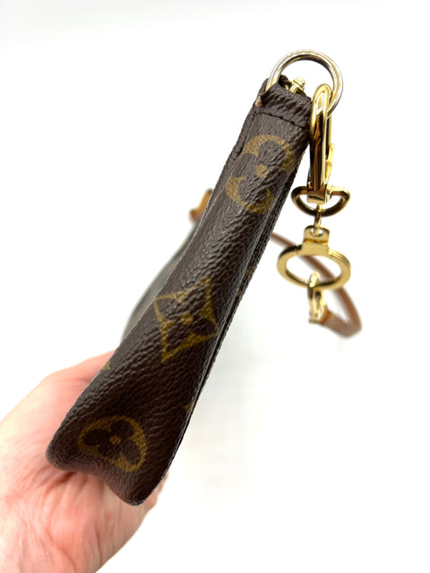 Louis Vuitton Pochette Accessories