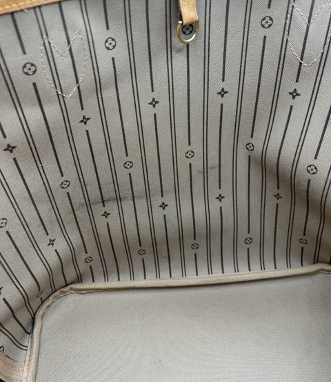 Louis Vuitton Neverfull MM