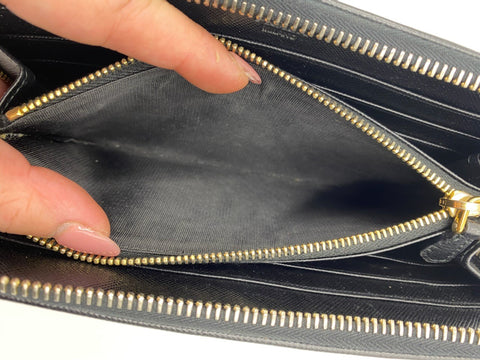 Prada Wallet in Saffiano Leather