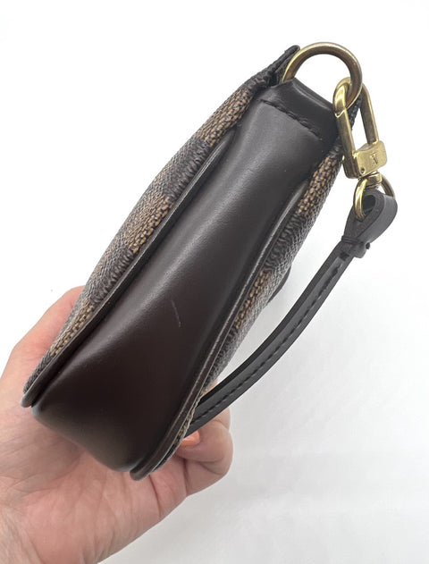 Louis Vuitton Pochette Handbag