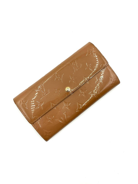 Louis Vuitton Sarah Wallet in Patent Leather