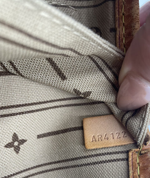 Louis Vuitton Neverfull MM