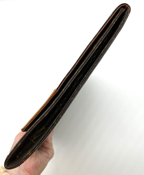 Louis Vuitton Jena Clutch