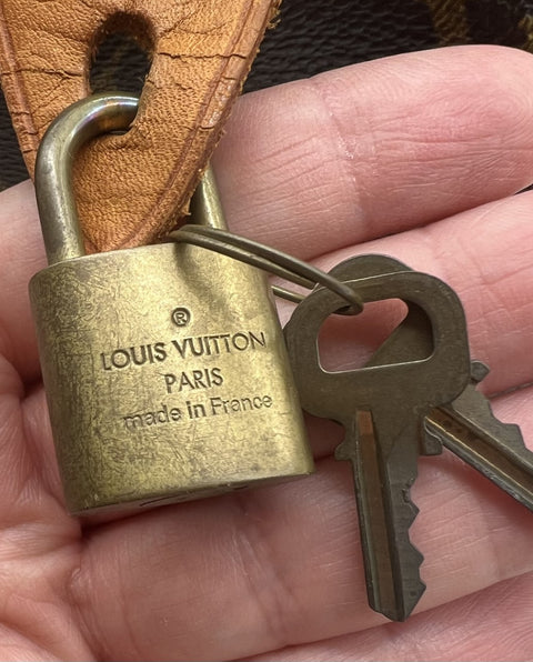 Louis Vuitton Speedy 30