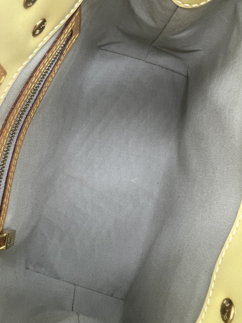 Louis Vuitton Perle Vernis Reade PM Bag