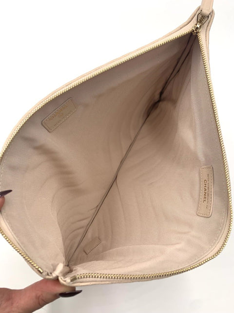 Chanel Caviar Leather O-Case Zip Pouch Clutch