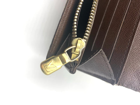 Louis Vuitton Sarah Wallet in Damier Ebene