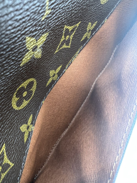 Louis Vuitton Bordeaux Shoulder Bag