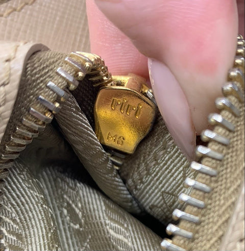Prada Galleria Large Tote Bag in Beige