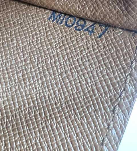 Louis Vuitton Serviette Conseiller Briefcase