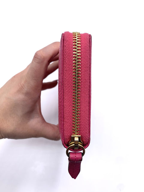 Gucci GG Marmont Leather Zip Around Wallet