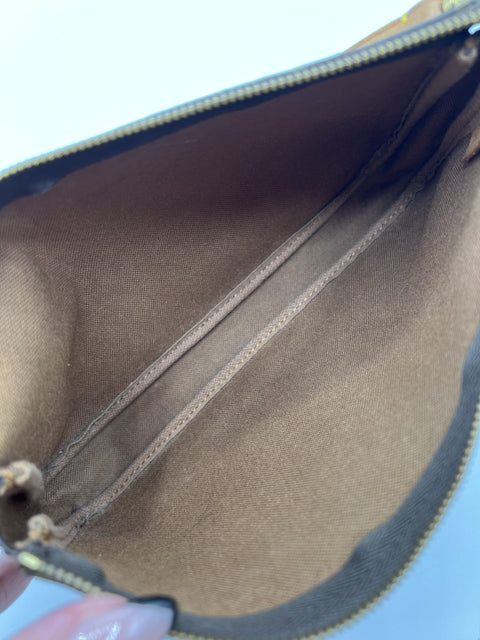 Louis Vuitton Pochette Accessories