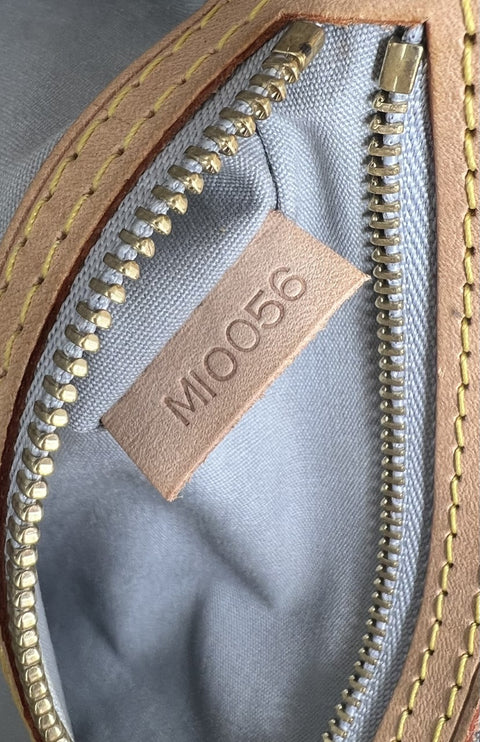 Louis Vuitton Perle Vernis Reade PM Bag